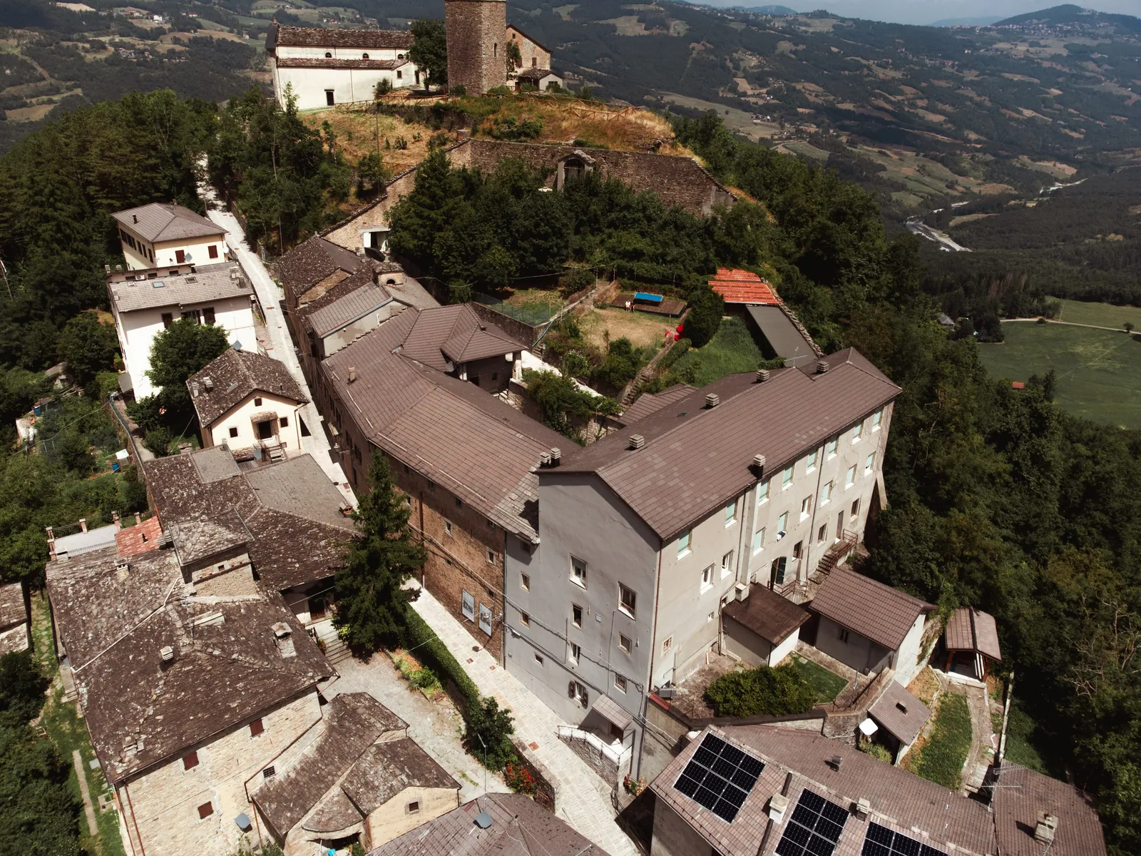 Monastero Reboot — Il Monastero